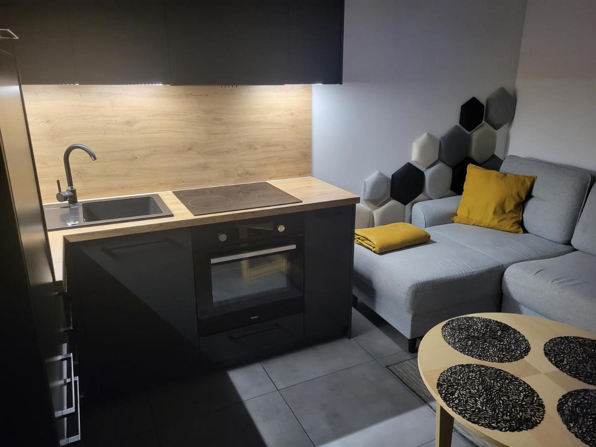 KLIF 3 Mini-Apartament Warka Bagian luar foto